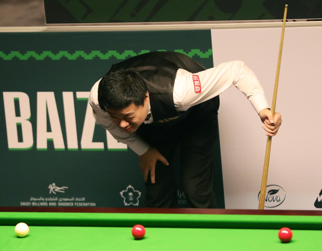 借出色的表 借出色的表