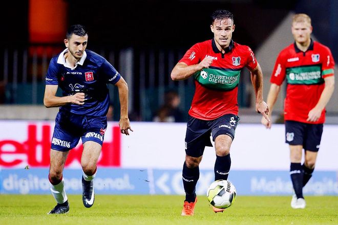 边路一对一 边路一对一